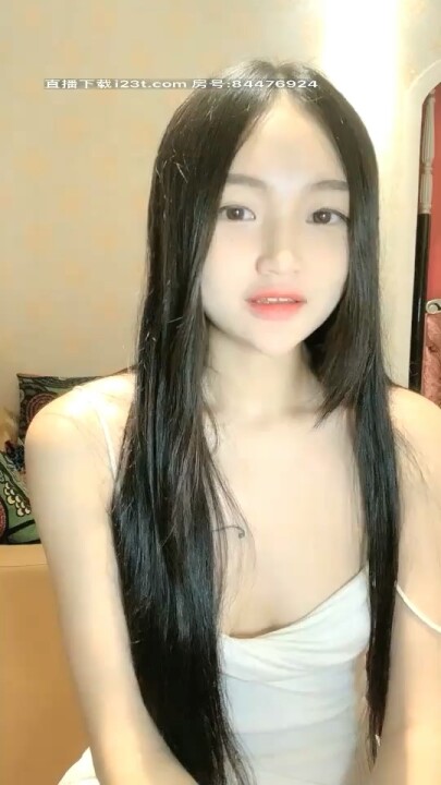 留宿同學家 爆操他的寂寞小媽 夢柔