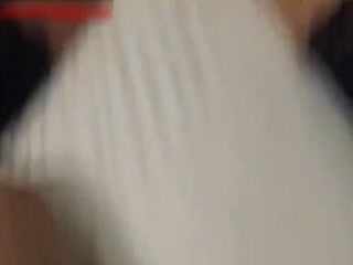 黑丝美腿不看脸还以为是个美女没想到还带根烤肠