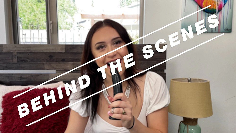 韓國遭遇到的肉食美女！喜歡做愛對日本人肉棒滿是興趣！壓倒的美腳騎乘位服務榨乾精液！ HUSR218