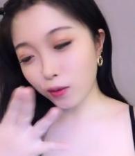 4.2K 9:04HD【懒的梨泥Ki】已退圈14w粉福利姬群私拍① 年轻的绝美酮体，做爱的时候淫语对白叫的很骚，反差度拉满 (1)