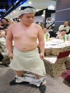 [MP4 717M] 极品蜜桃白虎美少女天天奶嫩穴紧 无套啪啪各种姿势性爱啪啪 (2)