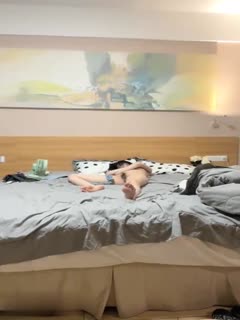 重磅福利 性感白色丝袜足交[18:49]