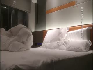 重磅福利 爆乳少妇50厘米假屌自慰潮吹[49:51]