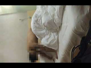 【会喷水亲姐姐】给姐姐新买的超短裙搭配半乳装一起去KTV唱歌包间内让她美穴对着门口服务员路过偷看一览无遗高清无水印版