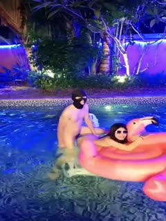 【今日精品】酒店重金约神似郑爽19岁大一校花，抖音21W粉丝小网红，脸蛋精致极品小萝莉 [28:16]