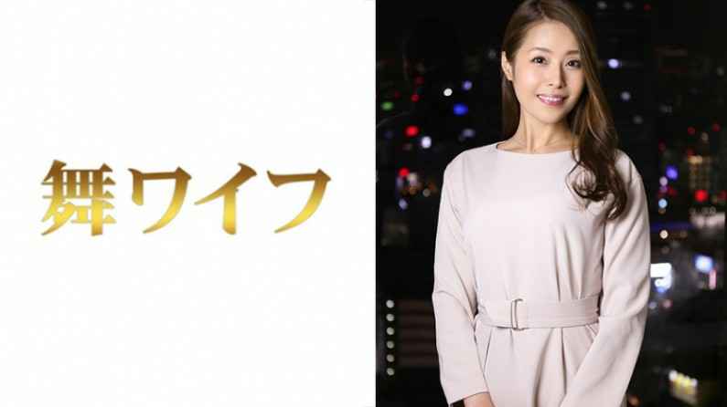 媚黑中国大奶网黄少妇被黑人猛男抱起来狂操 屌太大每下都顶不到底 稳如老狗爽到失神！ A片