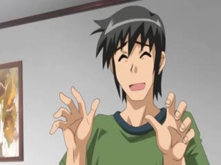 这才叫丰乳肥臀，旗袍熟女跪在椅子上吃鸡巴，肥润的大屁股对着镜头真想掏