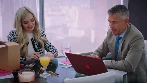 [原创] 极品高颜值，在夜店逼竟然还这么粉。无套射精。