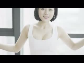 02年学生妹穿JK制服 镜前被操得浪叫连连