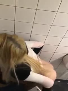 【糖心Vlog】迷奸小嫩穴 老板的白虎女儿被我狠肏