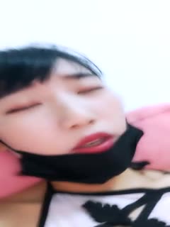 [轻熟女爆乳校花] 25歳JK的痴汉电车初体验 初次下海篇