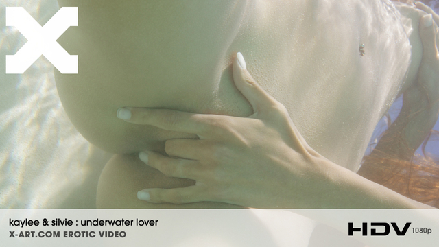 顶尖女神豆包包直播下海，颜值爆表高潮喷水不断！