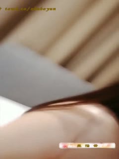 人妻吉高宁宁被迫全裸献羞耻宴会表演，娇躯颤抖任人玩弄！番号FNS089