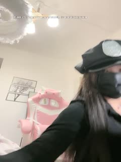 突然宣布，突然從一個成為吹口交的業餘女孩的嘴裡射精