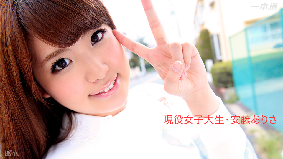 绑住妹子的玉足 用牙刷挠痒痒