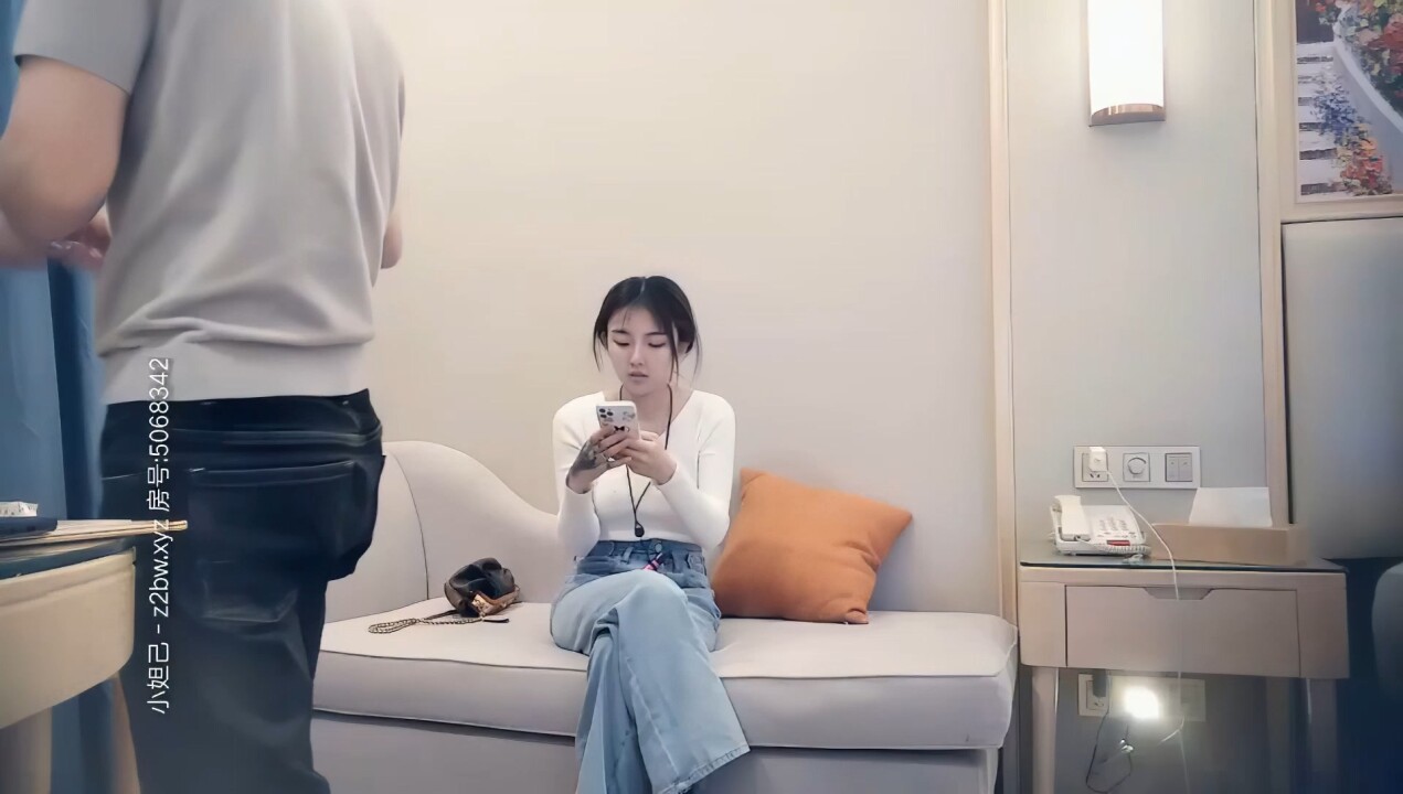 JDSY381 空虛繼母需要雞巴插入 艾玛