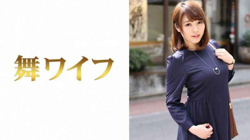 晚上加班奔驰哥给女同事下春药 在送她回家路上药效发作主动吃鸡巴车震操了她高清无水印版