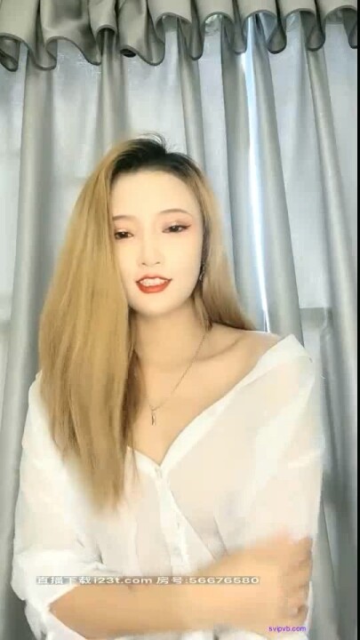 豐滿大奶子BBW肥美坦克妹,小腹壹圈遊泳圈,躺下掰開雙腿,粉嫩小茓肥美無比