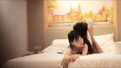 肆无忌惮的女议员凉的调教 将强大的狗变成发情的母狗 臼井纱流